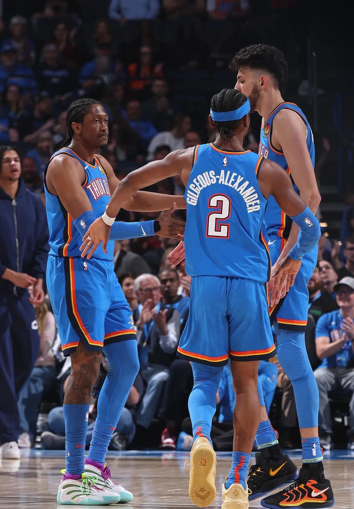 关于集结日体能课后，达拉斯独行侠回应争议备战NBA总决赛，悬念犹存，细节决定成败的信息