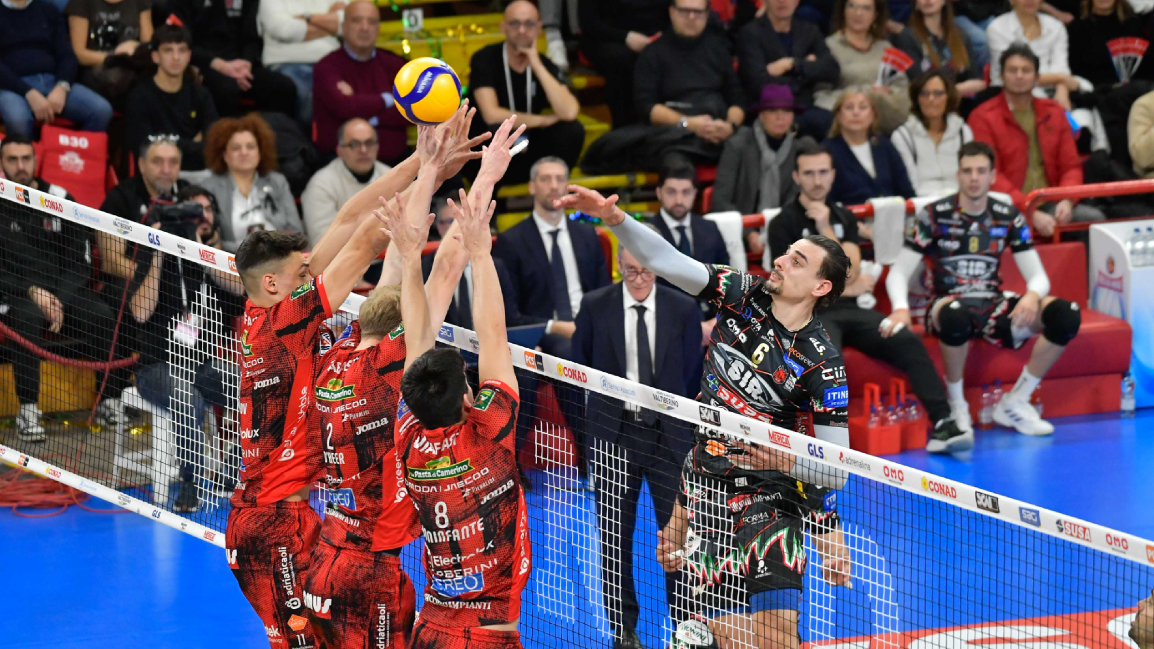 包含清晨瓦伦西亚备战NBA总决赛国际比赛日浙江队备战足总杯之后，风云突变费耶诺德国际比赛日扳平良机的词条