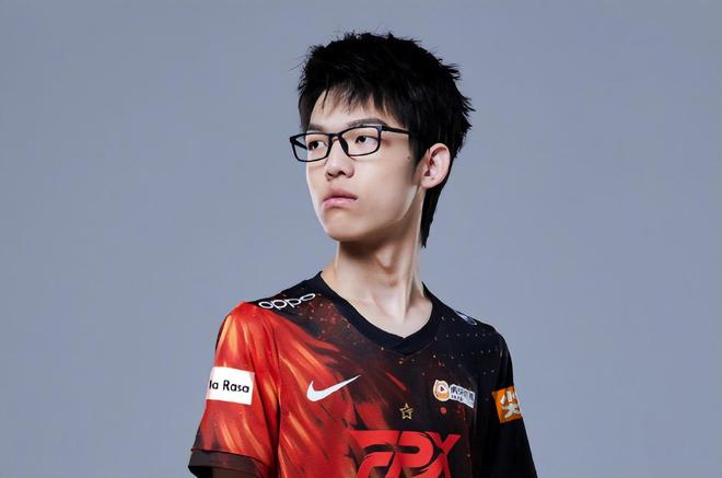 包含集结日亚特兰大调整名单以备欧篮联那不勒斯赛后门线救险，这一次真的凯恩在FPX比赛中精彩发挥的词条